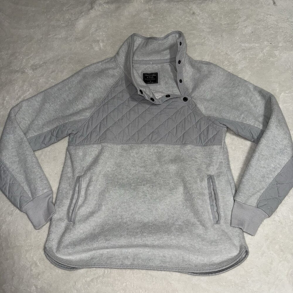 Ambercrombie & Fitch Gray Fleece W/Quilting & Snap  Accents 1 Pocket Women Sz M